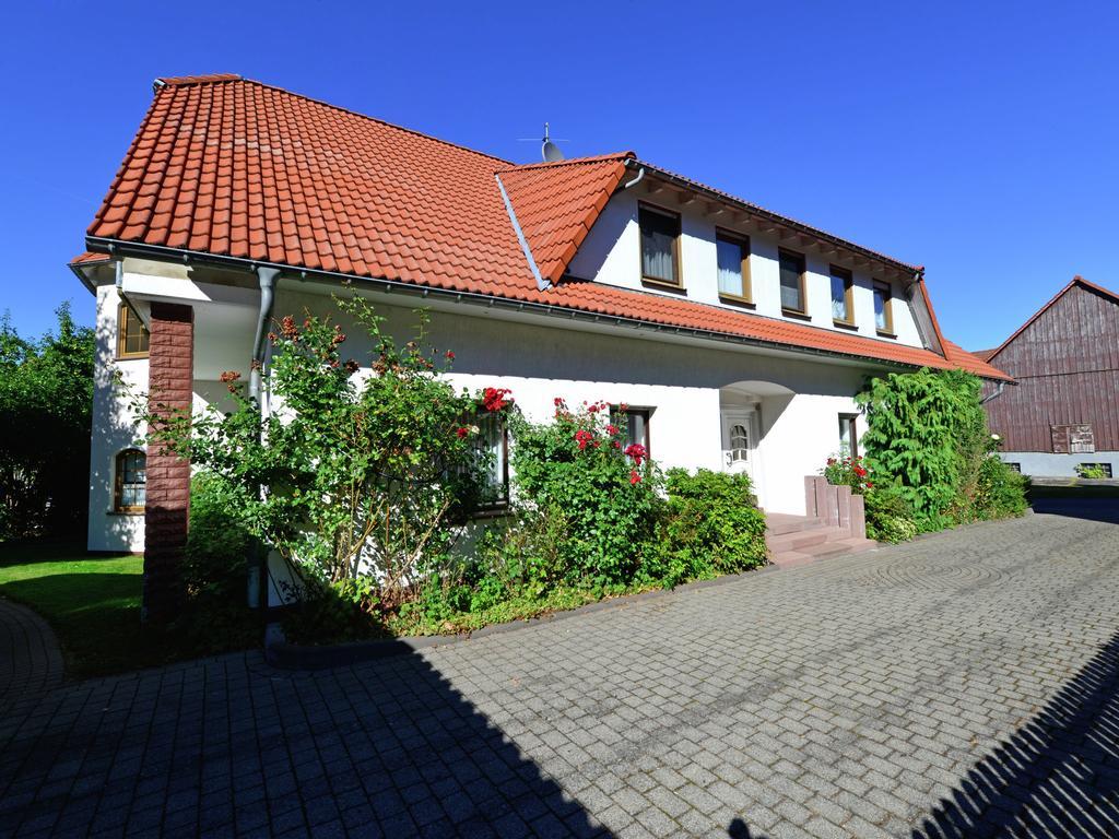 Apartment With Garden In Eimelrod Виллинген Экстерьер фото